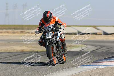 media/Oct-29-2023-Carters at The Track (Sun) [[b2bb4383ab]]/B Plus/220pm (Wheelie Bump)/